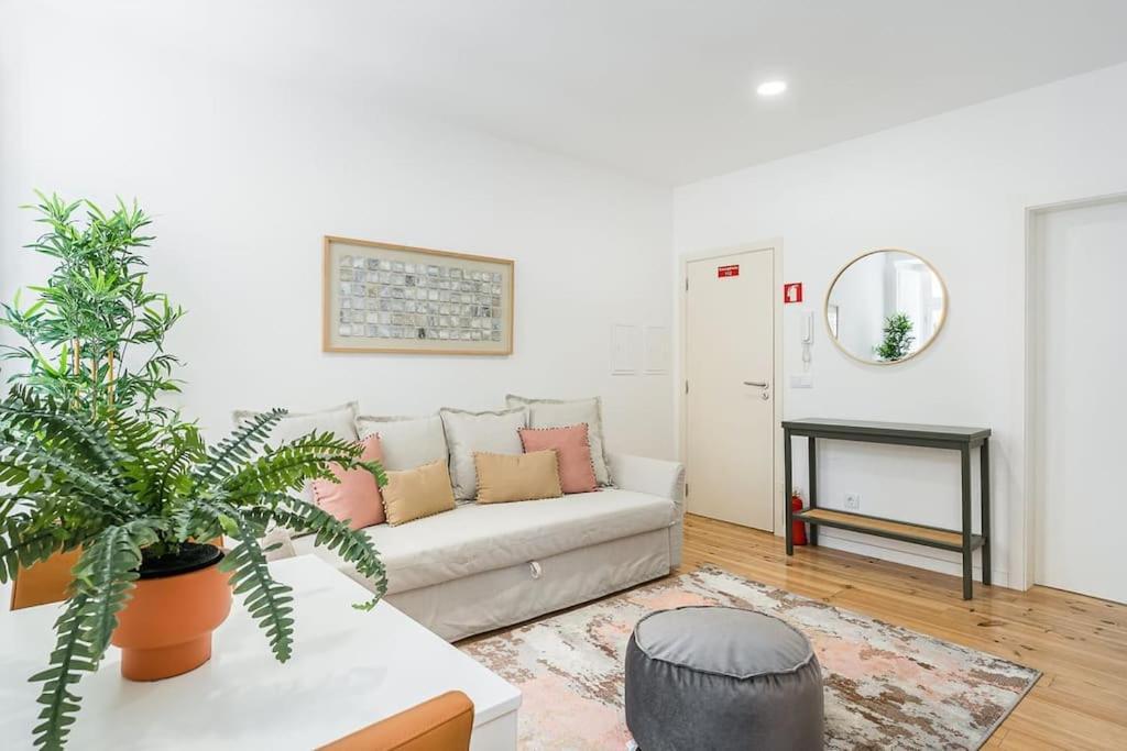 A Charming Stay Near Paco Das Escolas Коимбра Экстерьер фото